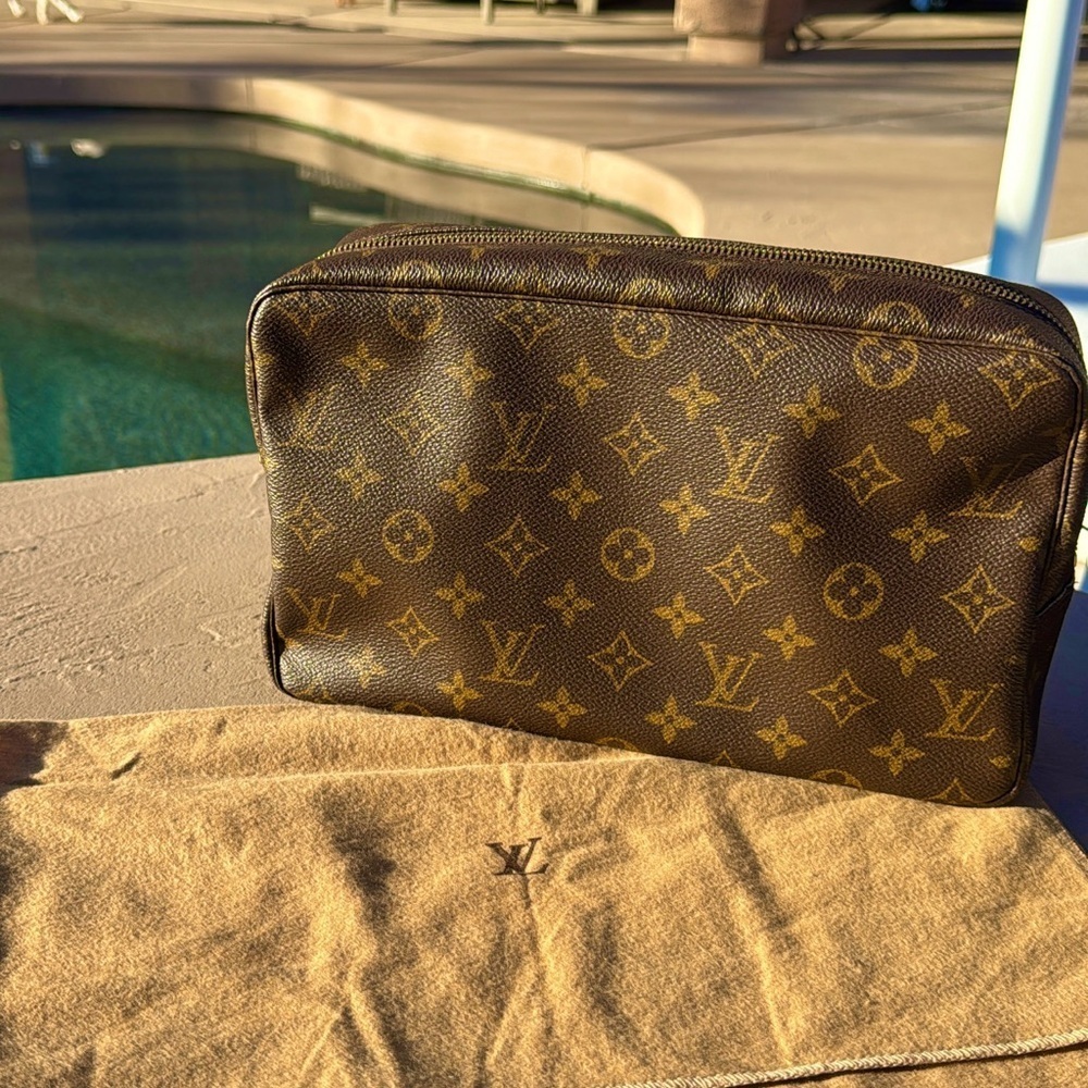 Authentic Louis Vuitton Brown Monogram Bag - Picture 6 of 12